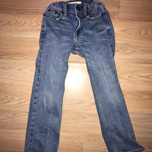 4 pairs of boys Abercrombie and Fitch kids jeans - Picture 3 of 6